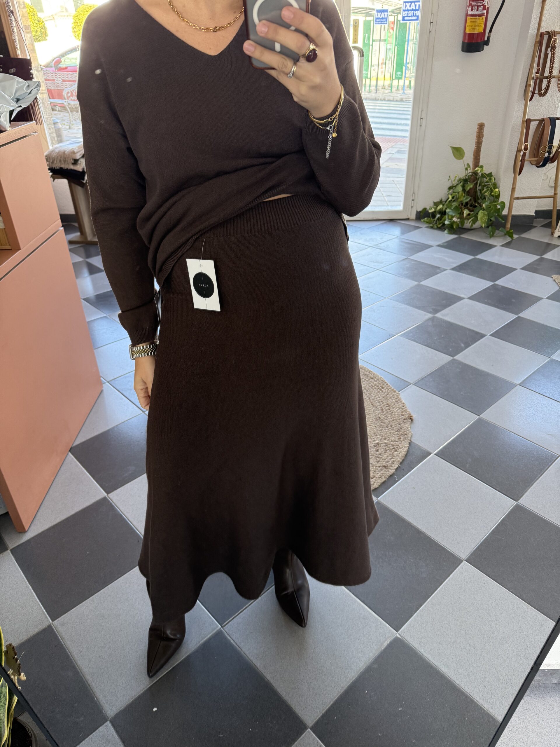 IMG_2612 Falda de lana - Imagen 1