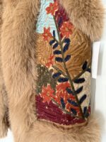 Chaleco bordado - Imagen 2