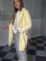 Abrigo amarillo - Imagen 4