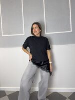 Camiseta con bajo de encaje - Imagen 4