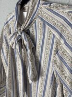 Camisa flores lazada - Imagen 4