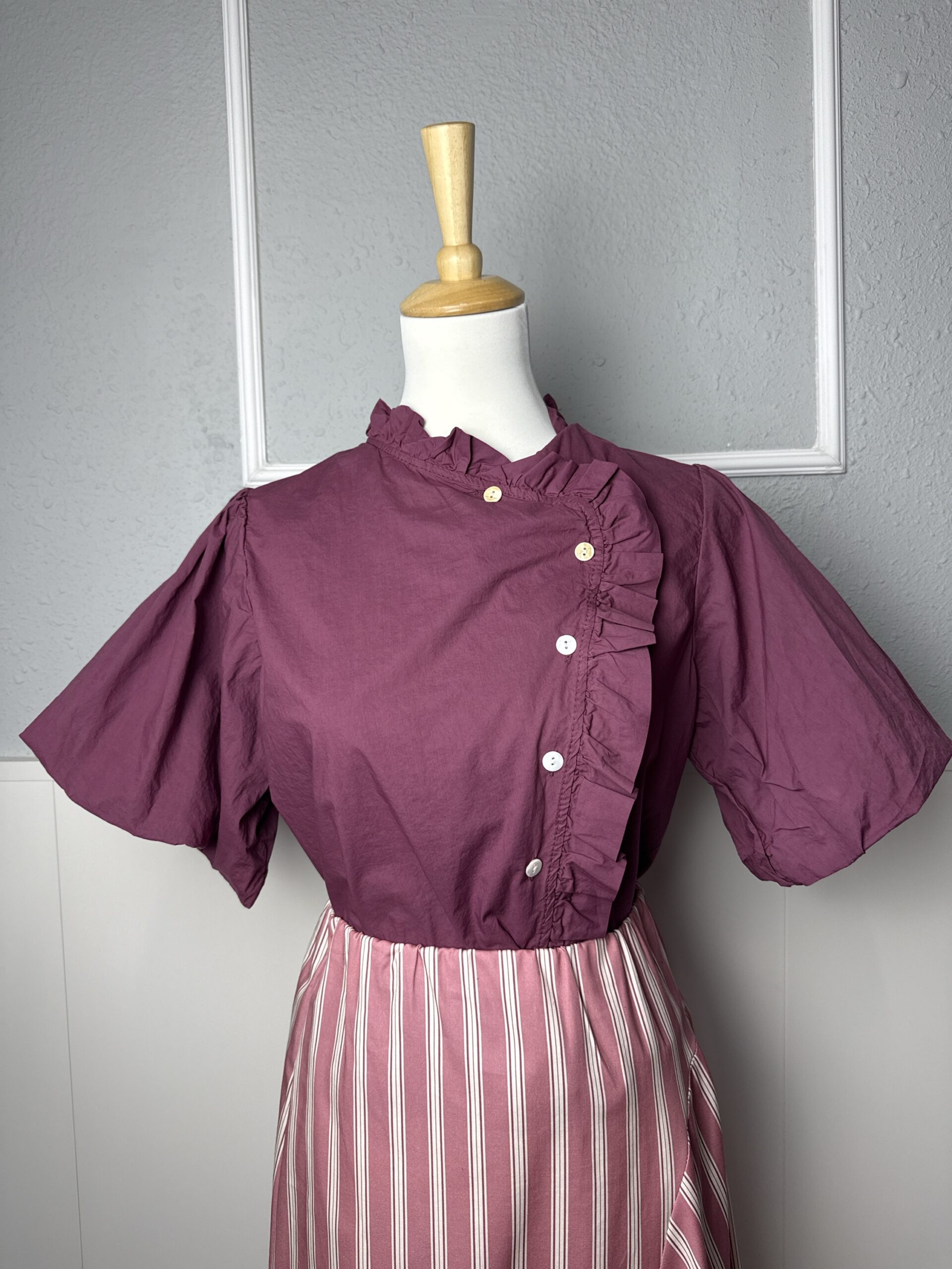 5981bcea-b293-482f-aca1-937a9361b309-4231-000000e5c316ea71_file-4 Camisa cruzada - Imagen 1