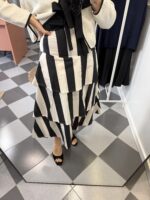 Falda de rayas y volantes - Imagen 2