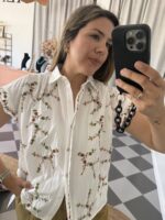 Camisa bordada flores - Imagen 2