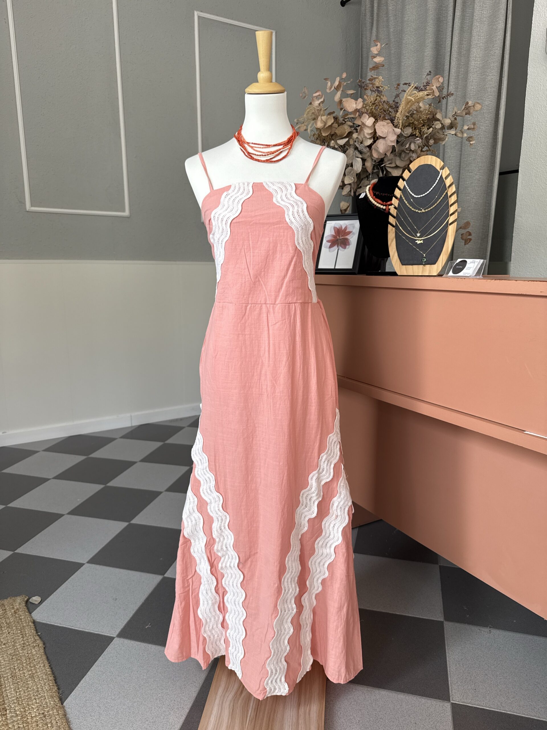 6ae96fe9-16db-4869-9852-f42df0a2fed4-2631-0000009027648d27_file-3 Vestido algodón tira bordada - Imagen 1