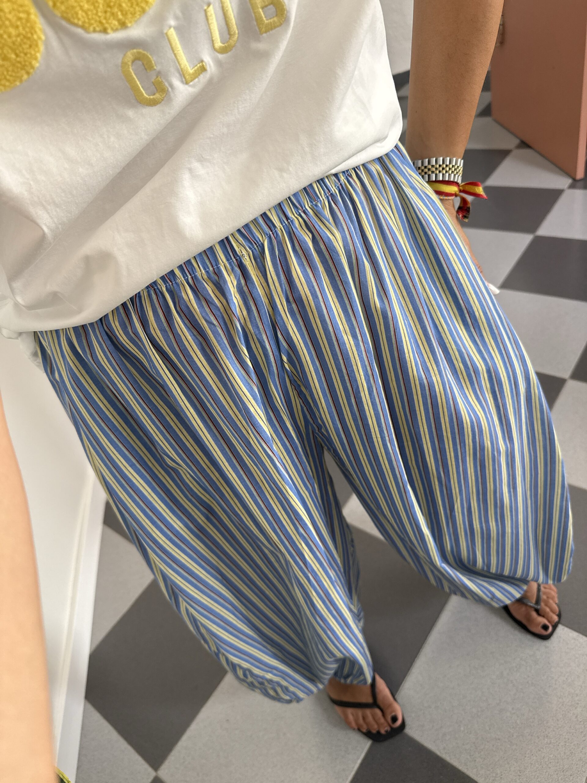 2571676a-4cbc-4159-a4ff-b85c54539368-15498-000003e1daf28641_file-2 Pantalón multi rayas - Imagen 1