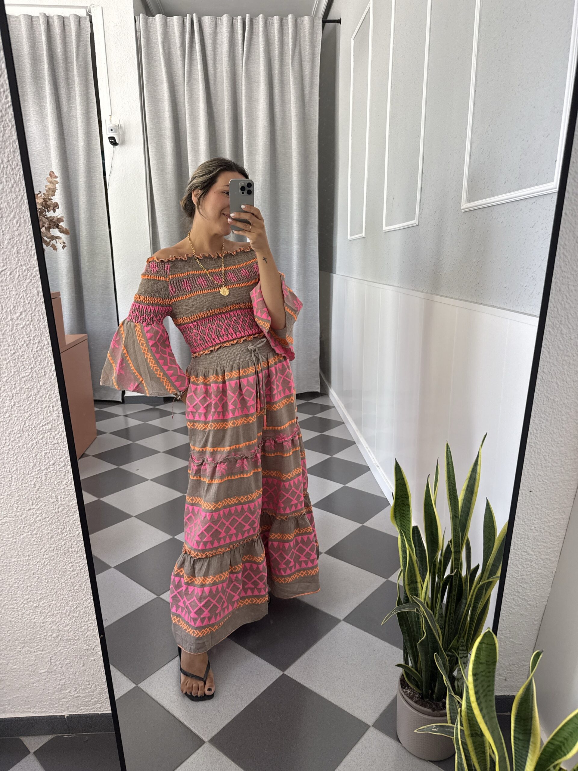882bab2e-3f59-4623-ba23-63d08078a526-11306-000002f6dc482eaf_file Conjunto hippie - Imagen 1