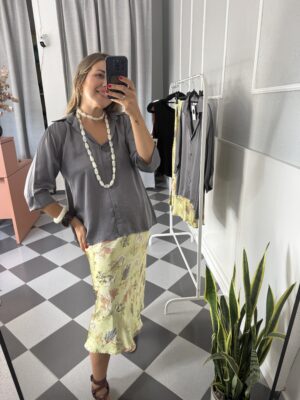 Falda satinada estampada