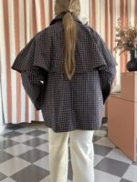 Gabardina con capa - Imagen 2
