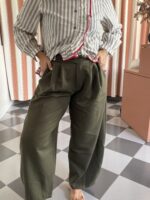 Pantalón verde hebilla